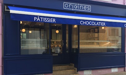 Origines, Pâtisserie au Palais