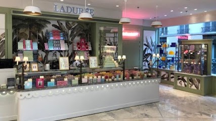 Ladurée, Pâtisserie à Paris 09