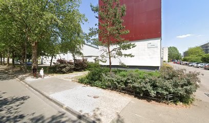 Bouzembrak Slimane, Boulangerie à Évreux