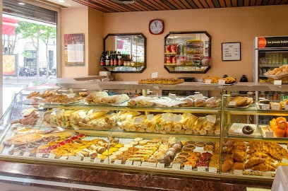 Boulangerie Blavette - Au Pain D'Issy, Boulangerie à Issy-les-Moulineaux