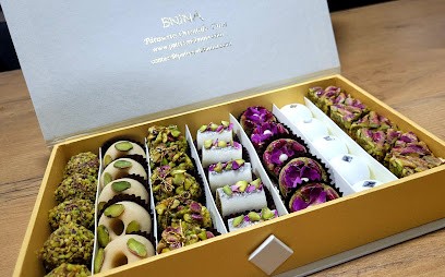 Pâtisserie Bnina, Pâtisserie à Saint-Armel