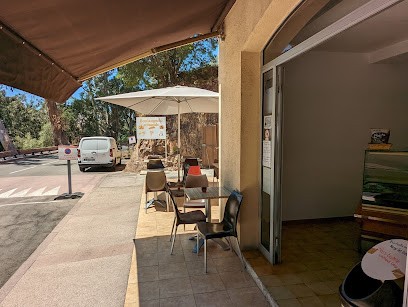 Rossi et Fils, Boulangerie à Ota