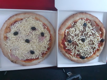 Distributeur de baguettes La Marmite Du Meunier 24h/24, Boulangerie à Erbray