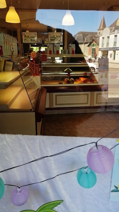 Pâtisserie - Chocolaterie - Tarterie L'Amarena, Pâtisserie à Guérigny