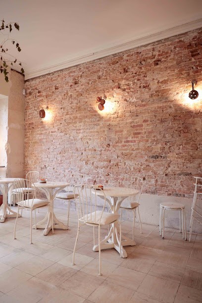 Pâtisserie Pages Blanches, Pâtisserie à Paris 08