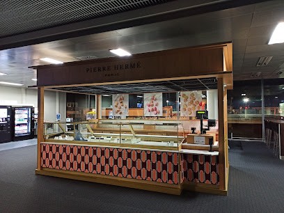 PIERRE HERMÉ PARIS, Pâtisserie à Saint-Louis
