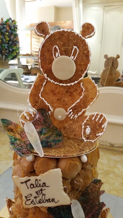 Ernst Laurent, Pâtisserie à Brive-la-Gaillarde