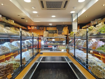 La Rose De Tunis, Pâtisserie à Paris 18