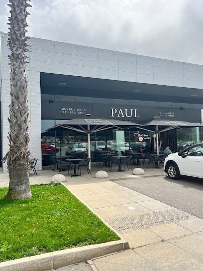 Paul, Boulangerie à Sarrola-Carcopino