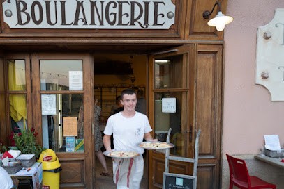 Boulangerie du chapeau rouge, Boulangerie à Simiane-la-Rotonde