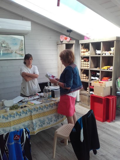 CONFITURES ET BISCUITS,MACARONS NOELLE-EMELINE, Pâtisserie à Lentilly